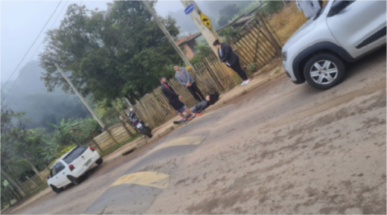 Acidente na Rua Serra do Piquiri deixa motociclista ferido!