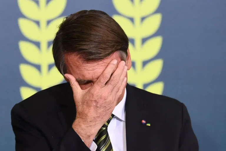URGENTE: TSE decide pela inelegibilidade de Bolsonaro por oito anos!