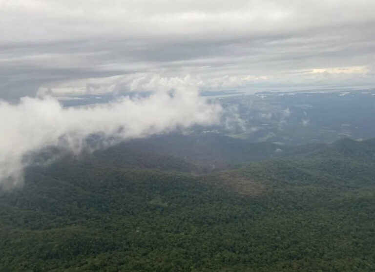 Avião desaparece na Serra do Mar paranaense: Buscas em andamento