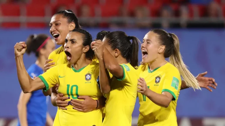 Prefeitura de Ponta Grossa terá ponto facultativo nos jogos da Seleção na Copa Feminina