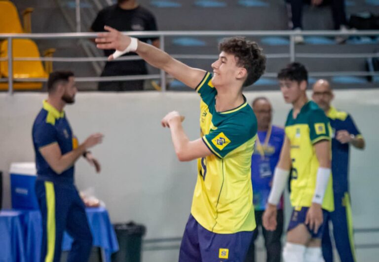 Atleta de PG conquista título de Campeão Sul-Americano com seleção de vôlei