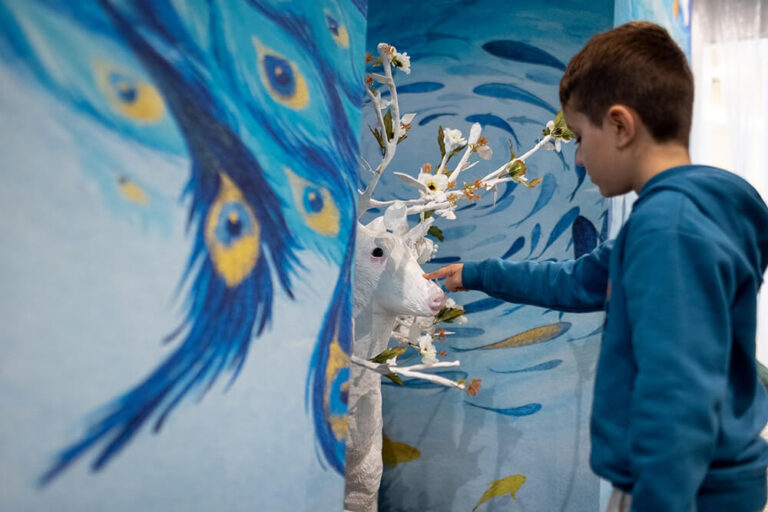 Exposição interativa sobre vivências de crianças com autismo chega a Ponta Grossa em novembro