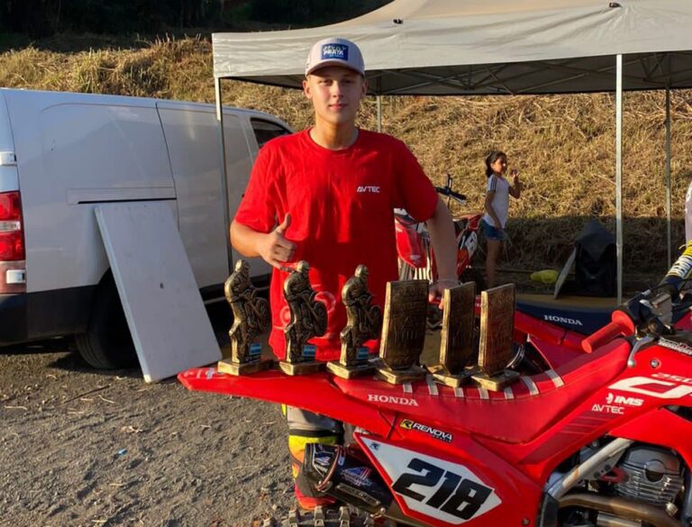 Piloto de PG conquista vitórias em Campeonato de Velocross