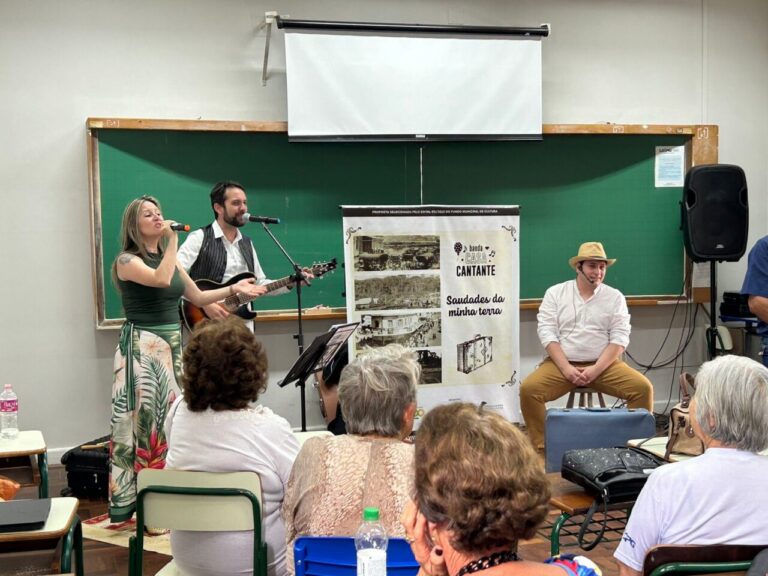 Banda Casa Cantante apresenta show cênico nesta terça-feira (31)