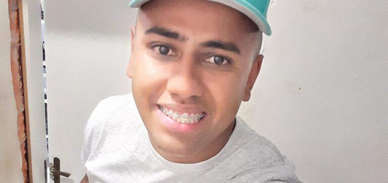 Identificado o homem vítima de disparo na cabeça próximo a colégio