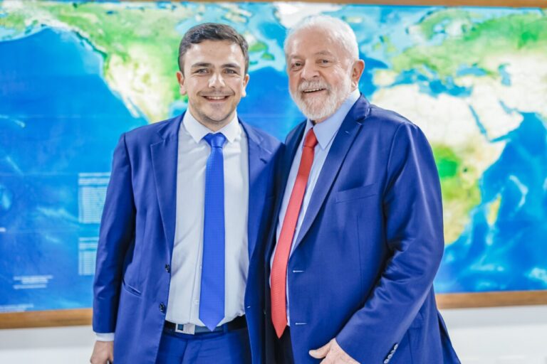 Deputado Aliel e Lula se reúnem no Planalto