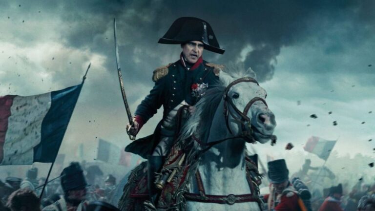 Napoleão estreia nos cinemas em Ponta Grossa; confira a programação da semana