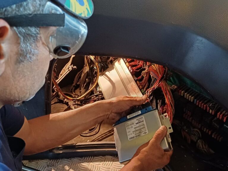 VCG abre vagas para motorista, eletricista e mecânico