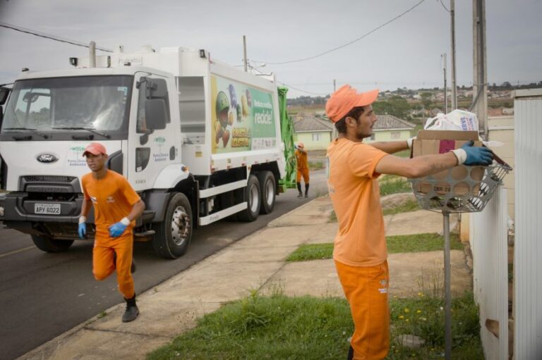 Coleta de lixo sofrerá alterações em 8 bairros, confira quais: