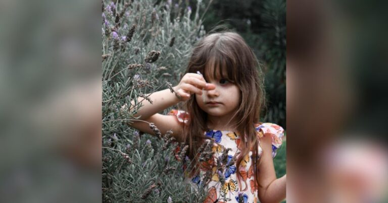 Mãe de Ponta Grossa organiza rifa para ajudar filha com Estrabismo e Glaucoma Congênito