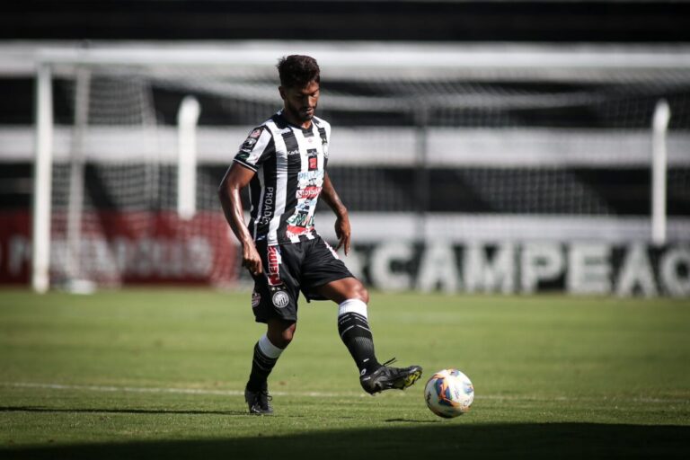 Operário enfrenta o Athletico na Ligga Arena nesta quinta (15)
