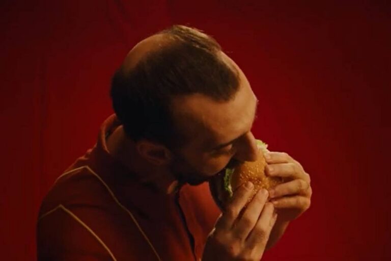 Burger King de PG oferece lanche gratuito para calvos em nova promoção