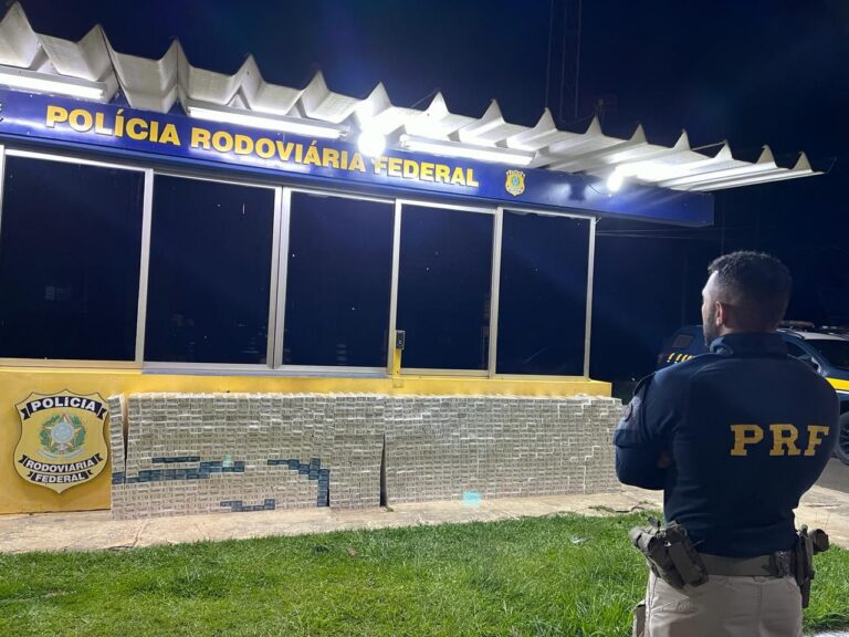 PRF apreende 20.800 maços de cigarro em Guarapuava