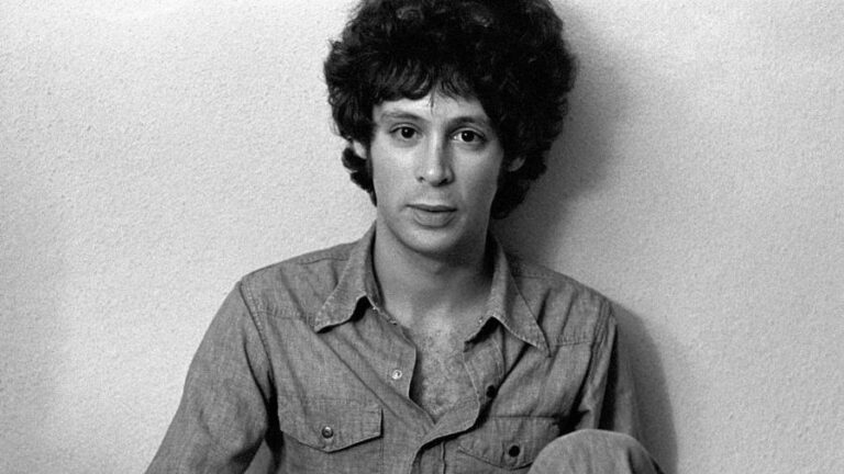 Cantor de hit “All By Myself”, Eric Carmen, morre aos 74 anos