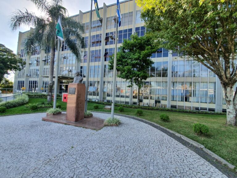 Princípio de incêndio atinge o Paço Principal da Prefeitura de Ponta Grossa