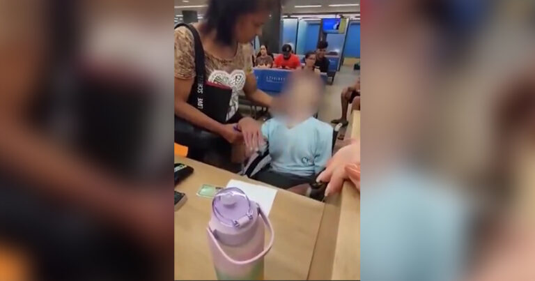 Mulher com idoso morto está presa e alega que o levou vivo ao banco