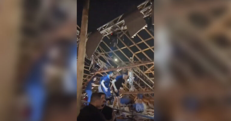 Teto de casa de show desaba e deixa mais de 40 feridos em João Pessoa