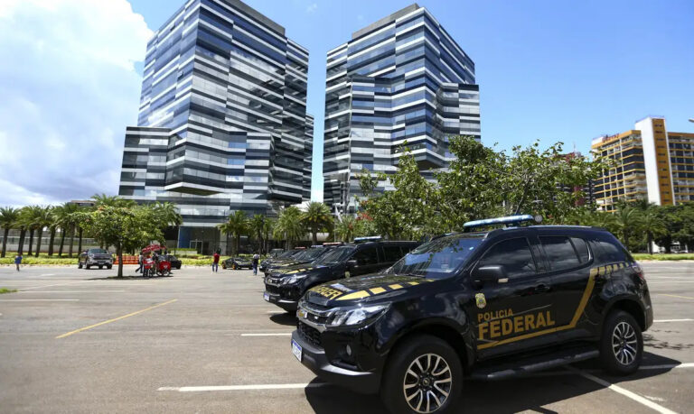 PF desarticula grupo por fraude contra Caixa e prefeitura no Paraná