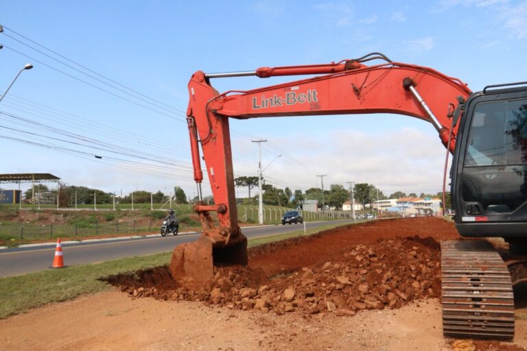 Rua Valério Ronchi tem obras de duplicação iniciadas