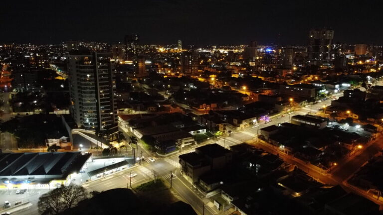 Prefeitura de Ponta Grossa já trocou mais de 10,8 mil lâmpadas convencionais por LED