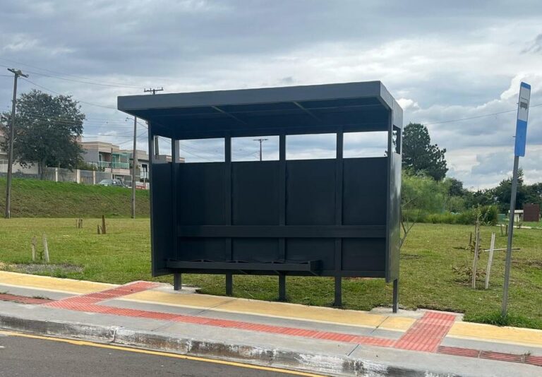 Bairros de Ponta Grossa recebem novos pontos de ônibus