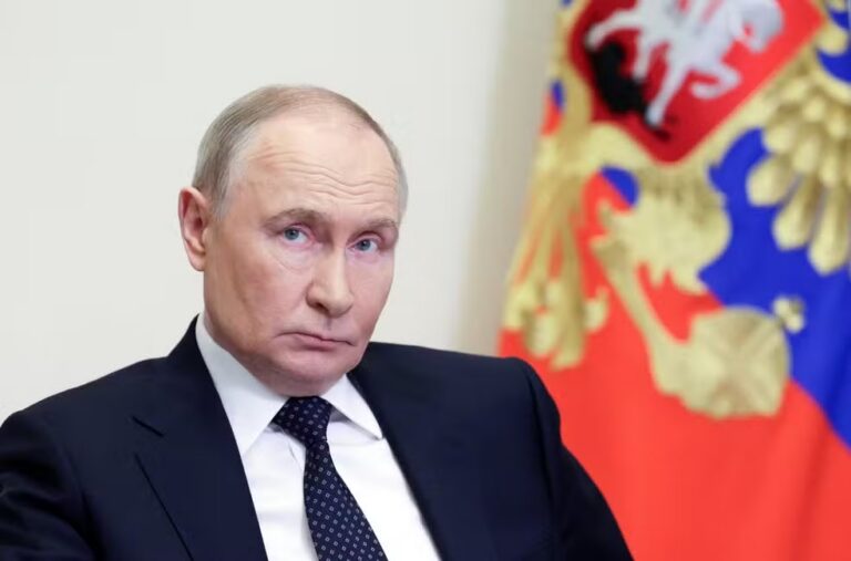 Putin alerta para risco crescente de uma Terceira Guerra Mundial