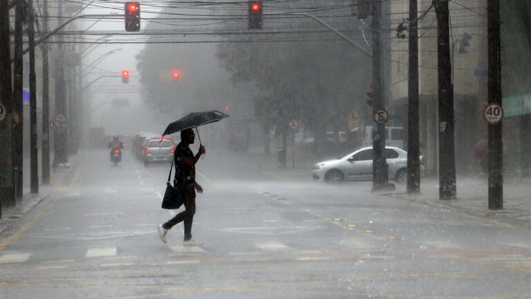 Chuva forte: Defesa Civil emite alerta para esta sexta-feira (12) em Ponta Grossa