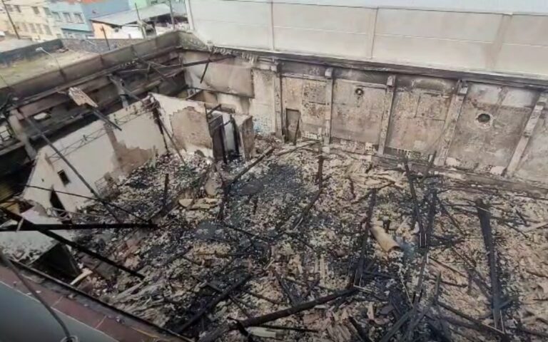 Incêndio destrói Clube Estância de Ponta Grossa; veja imagens