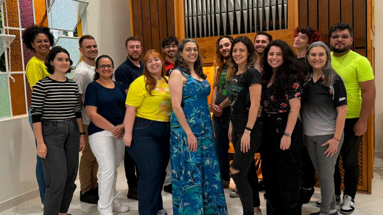 Coro Cidade de Ponta Grossa apresenta concerto de Natal com órgão de tubos no Instituto João XXIII