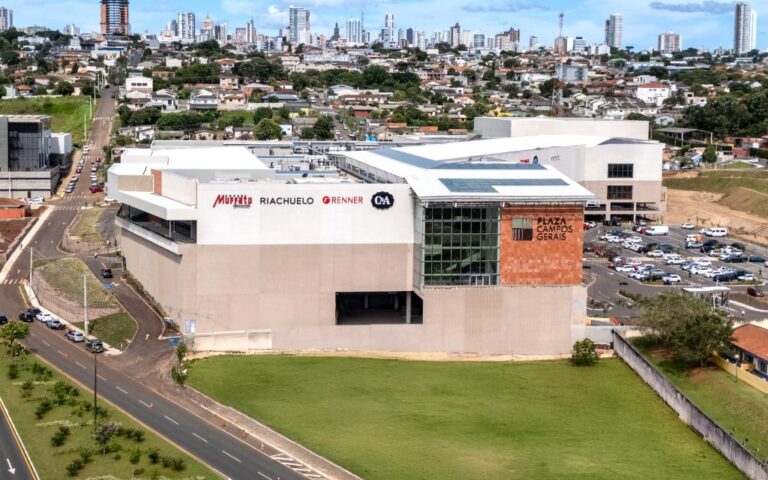 Maior shopping center da região, Plaza Campos Gerais é inaugurado