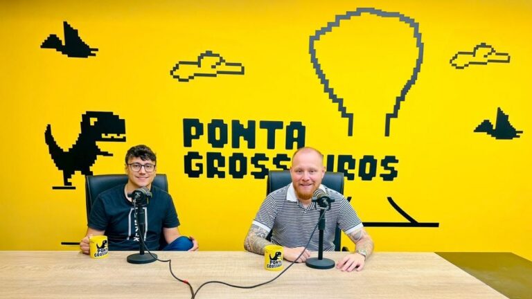 Pontagrossauros Podcast reestreia em novo estúdio com transmissão especial neste sábado (28)