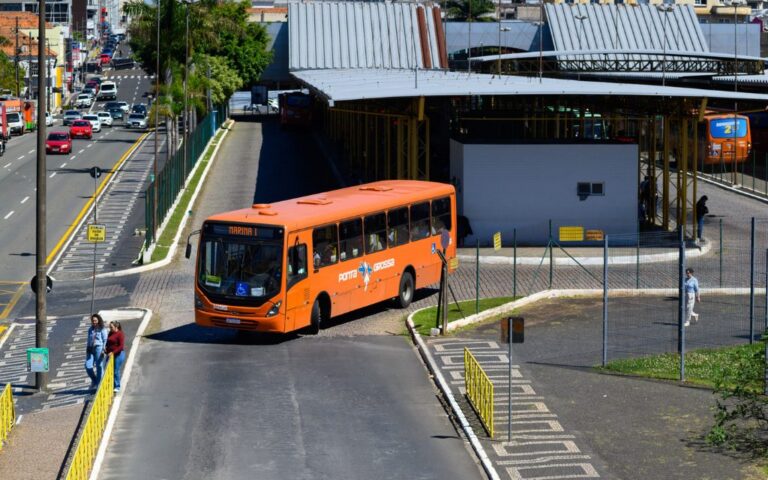 Ponta Grossa terá ônibus gratuito para regularização do título eleitoral neste fim de semana