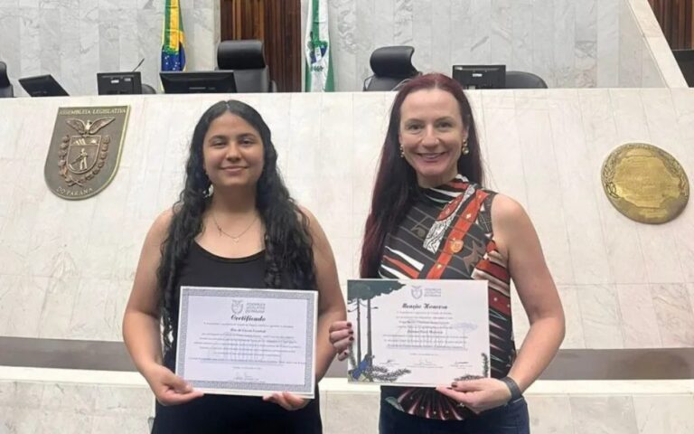 Proposta de aluna da rede estadual vira lei e cria programa de orientação vocacional no Paraná
