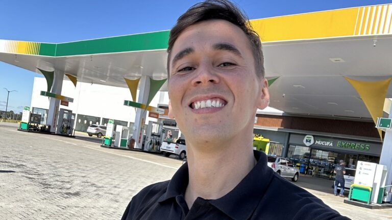Do Rio de Janeiro para Ponta Grossa: Gerente do Posto, criador de conteúdo, é o convidado do Pontagrossauros desta quinta (19)