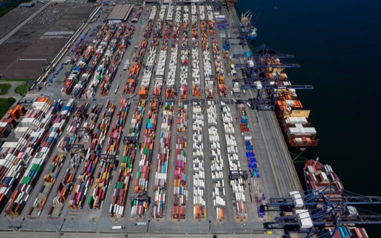 Exportações do Paraná para Dinamarca, Singapura, Noruega, Polônia e Japão dobram em 2026