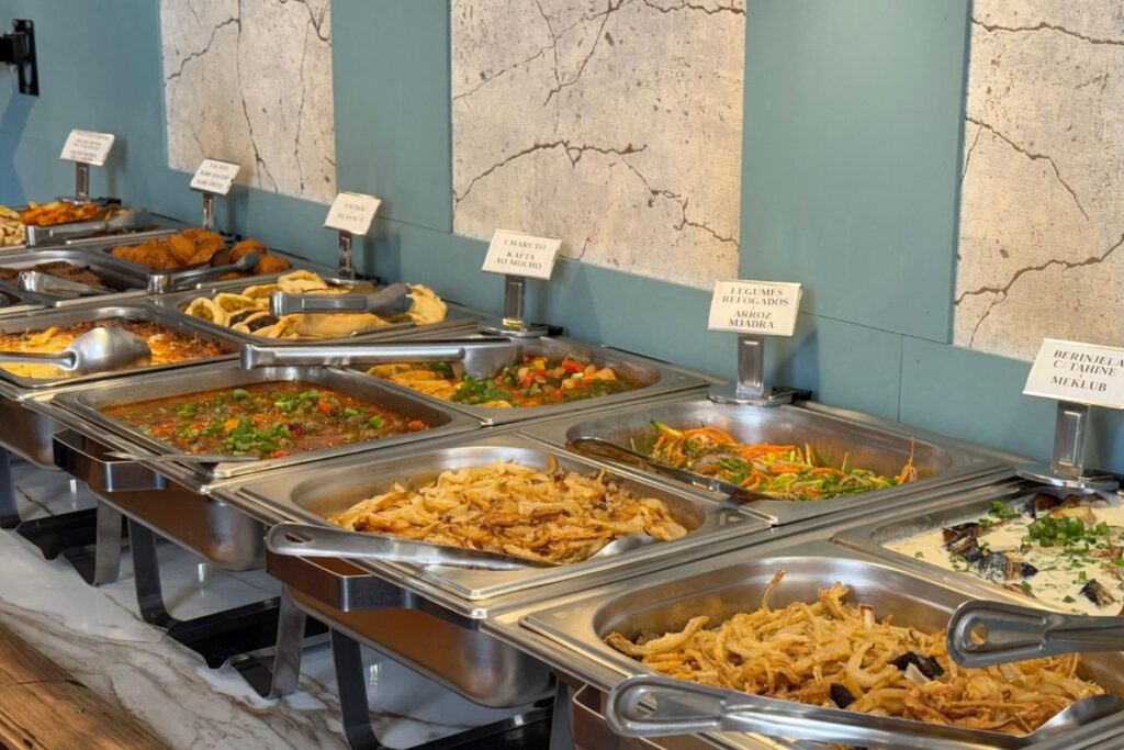 tabaq comida árabe