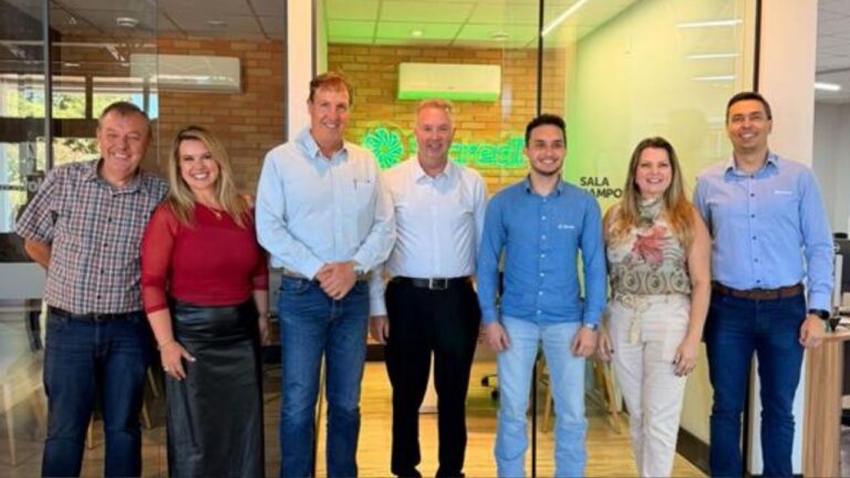 Sicredi e Castrolanda ampliam intercooperação com atendimento integrado ao produtor