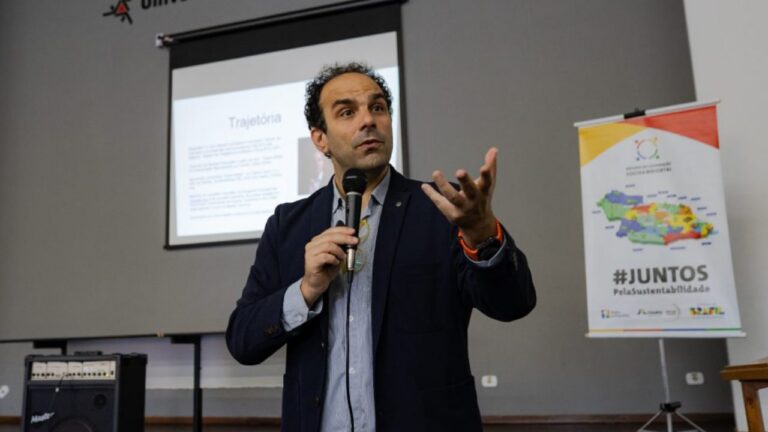 Consultor da UNESCO palestra sobre futuro do trabalho em seminário na UTFPR-PG nesta terça (19)