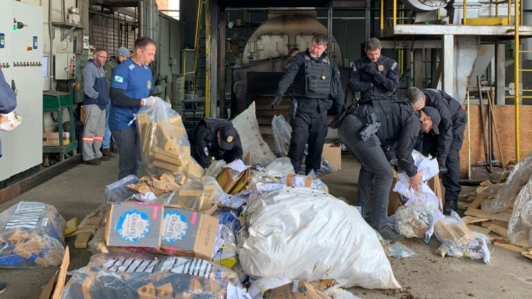 Polícia Civil queima quase uma tonelada de maconha, cocaína e ectasy em Ponta Grossa